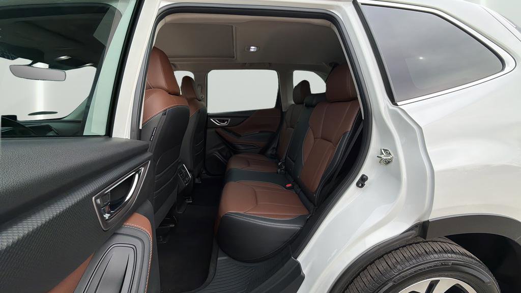 Used 2022 Subaru Forester Touring image 33