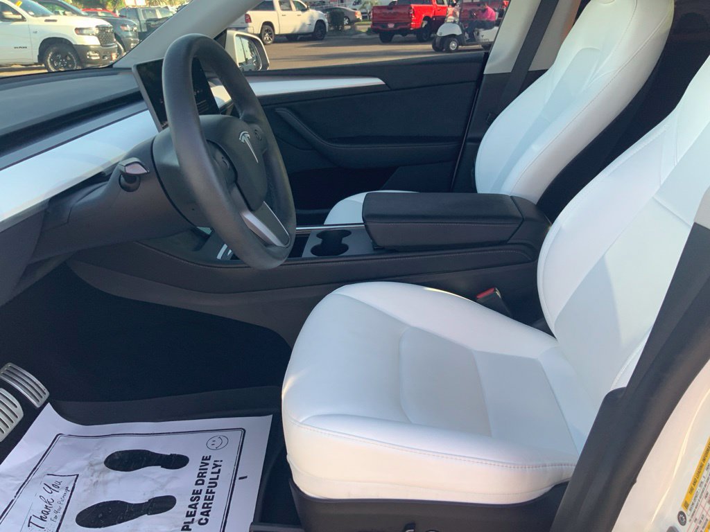 Used 2022 Tesla Model Y Performance AWD/4WD image 14