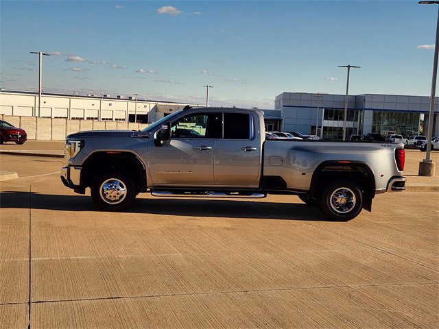 New 2026 GMC Sierra 3500 SLE image 4