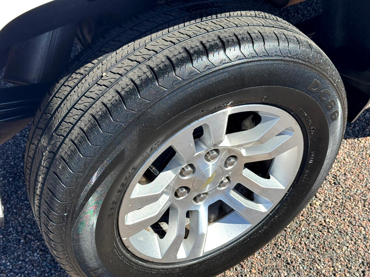 Used 2018 Chevrolet Silverado 1500 LT w/ All Star Edition image 18