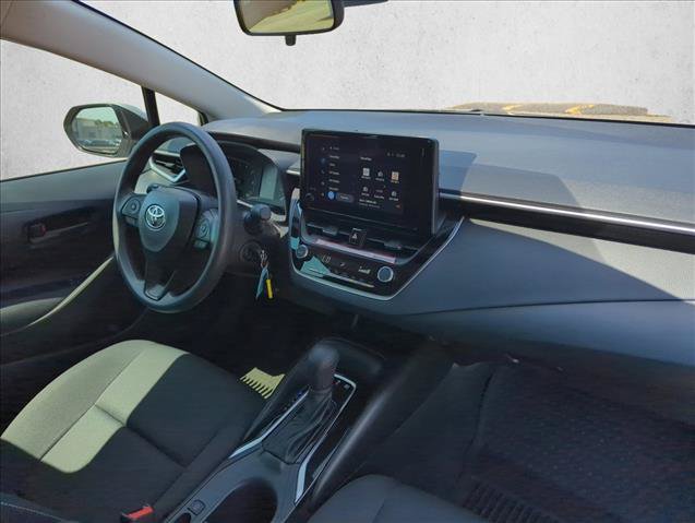 Used 2025 Toyota Corolla LE FWD image 21