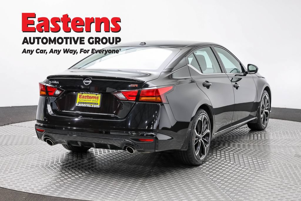 Used 2025 Nissan Altima 2.5 SR FWD image 5