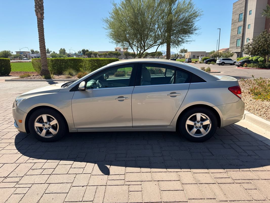 Used 2014 Chevrolet Cruze LT FWD image 5