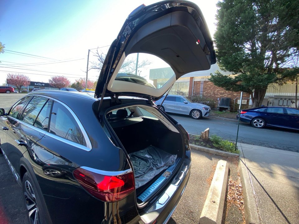 New 2026 Mercedes-Benz E 450 4MATIC All-Terrain Wagon image 14