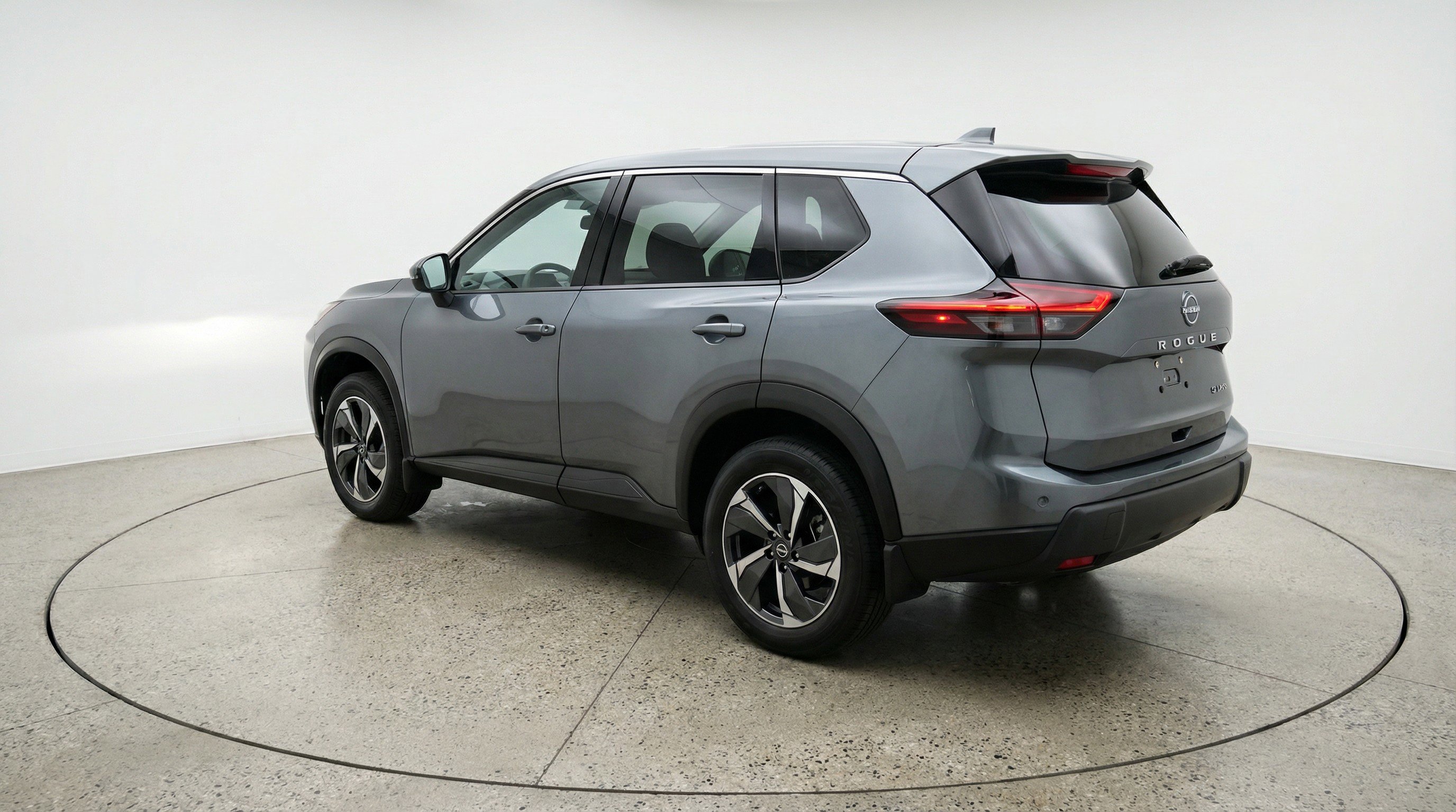 Used 2025 Nissan Rogue SV FWD image 6