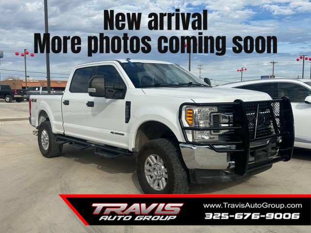 Used 2017 Ford F250 XLT w/ Camper Package image 1
