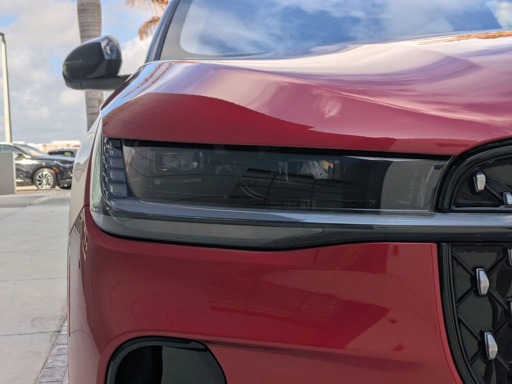 Used 2024 Lincoln Nautilus Reserve w/ Equipment Group 202A image 11