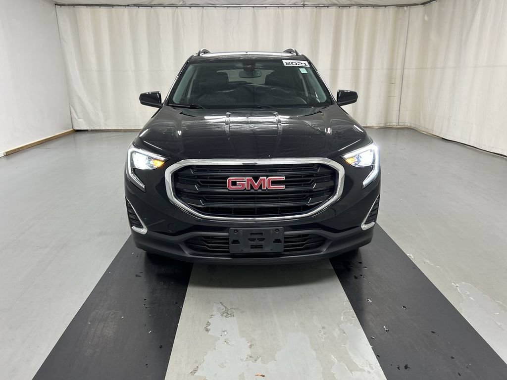 Used 2021 GMC Terrain SLE w/ Driver Convenience Package AWD/4WD image 3