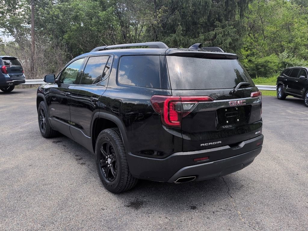 Used 2023 GMC Acadia AT4 w/ Trailering Package AWD/4WD image 10