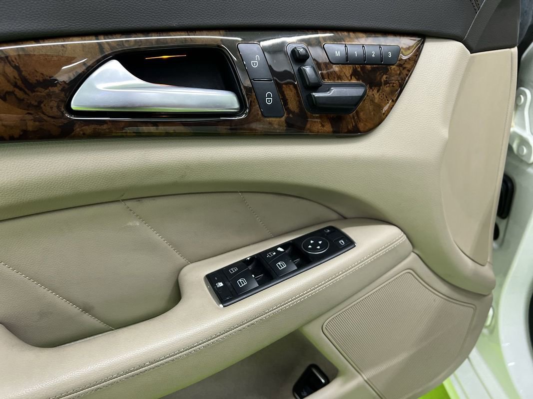 Used 2012 Mercedes-Benz CLS 550 w/ Premium I Pkg image 16