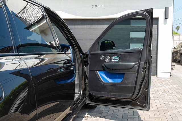 Used 2020 Rolls-Royce Cullinan Black Badge image 65