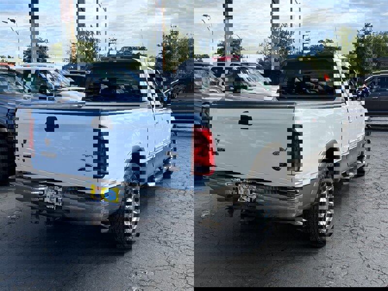 Used 2003 Ford F150 Lariat image 3