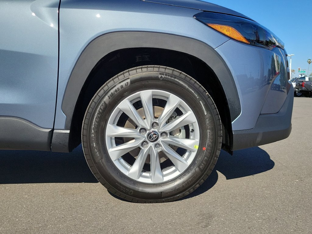 New 2026 Toyota Corolla Cross LE FWD image 6