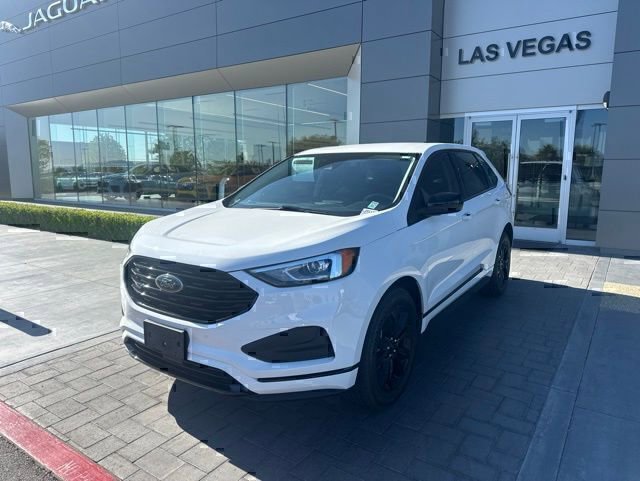 Used 2024 Ford Edge SE w/ Black Appearance Package