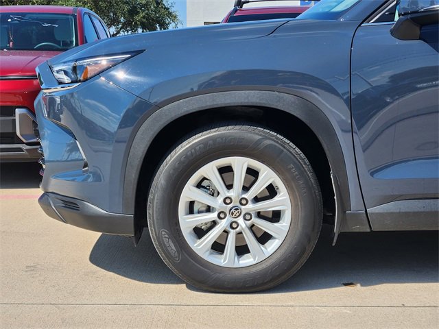 Used 2024 Toyota Grand Highlander XLE image 6