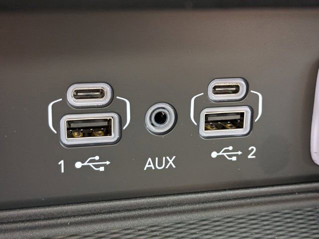 New 2025 Jeep Grand Cherokee Overland w/ Luxury Tech Group IV image 20