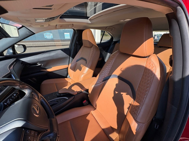 Used 2021 Lexus UX 250h w/ Premium Package image 13