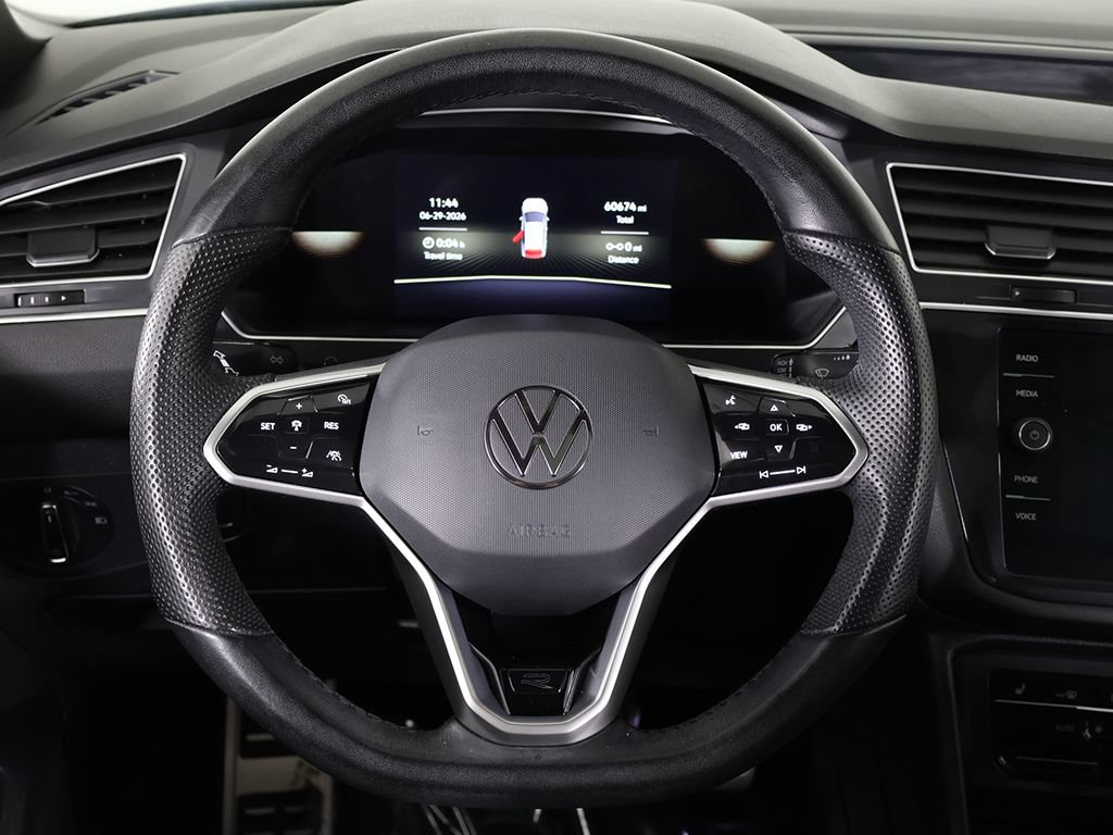 Used 2024 Volkswagen Tiguan SE R-Line FWD image 43