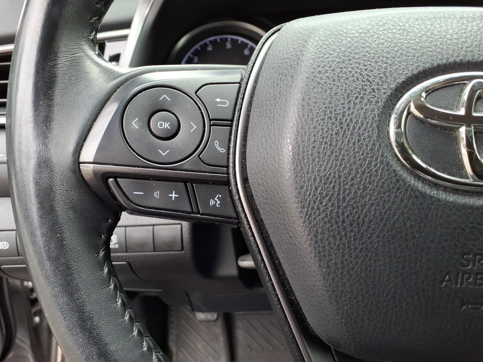 Used 2021 Toyota Camry SE image 17