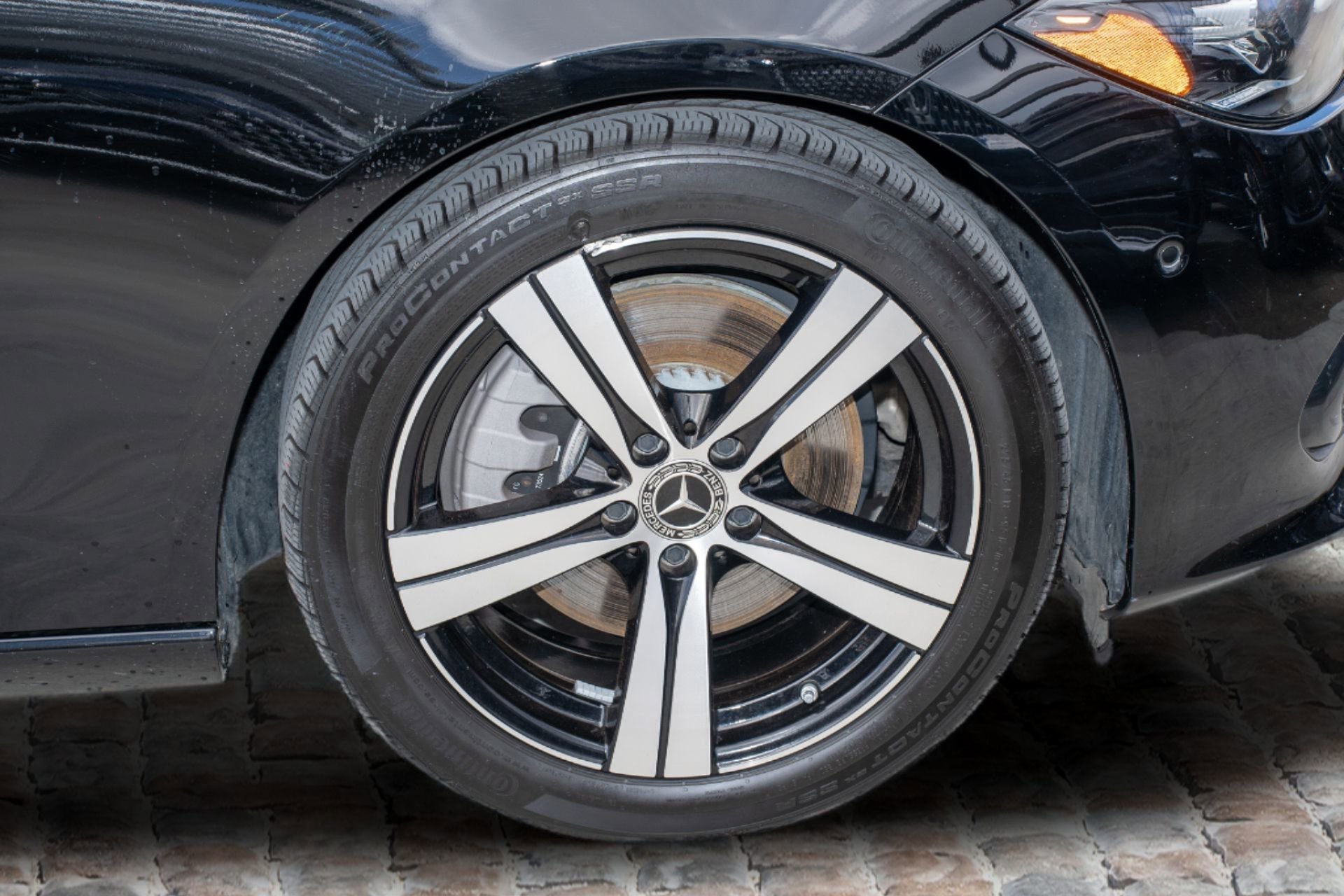 Used 2025 Mercedes-Benz C 300 4MATIC Sedan image 40