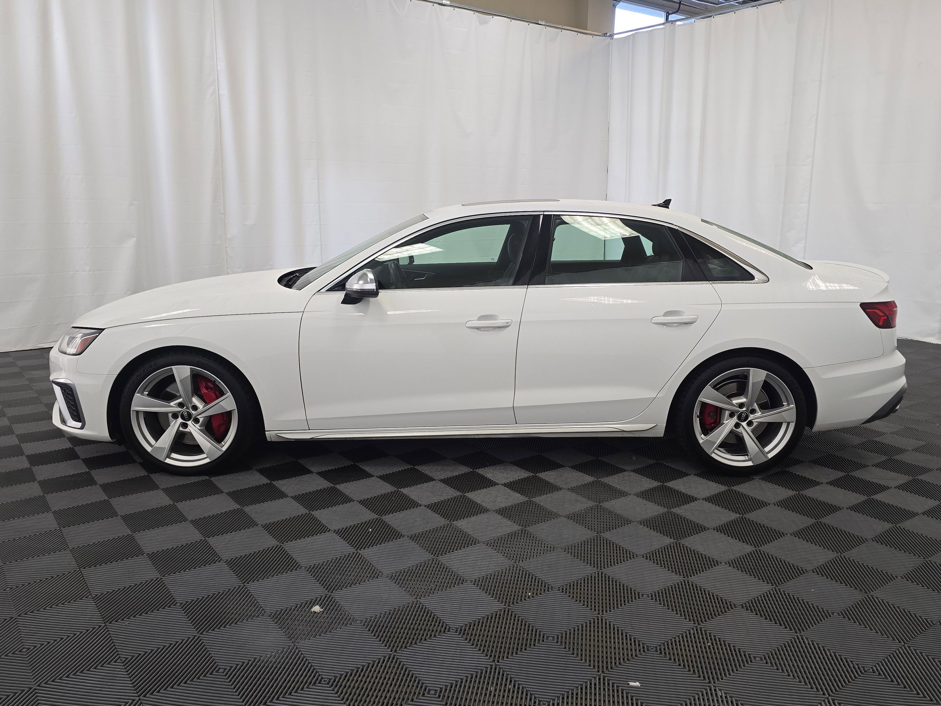 Used 2023 Audi S4 Premium Plus w/ Premium Plus Package image 3