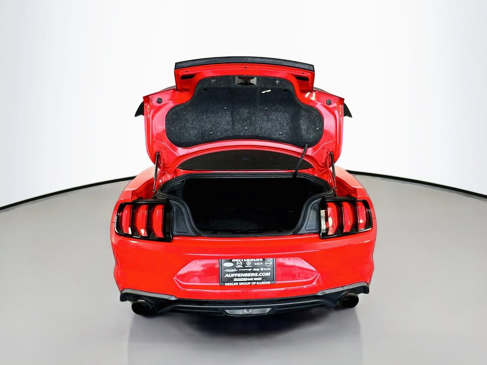 Used 2020 Ford Mustang Coupe RWD image 24