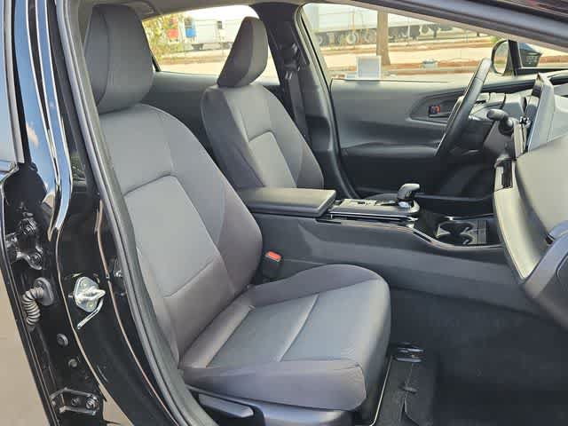 Used 2025 Toyota Prius LE FWD image 18