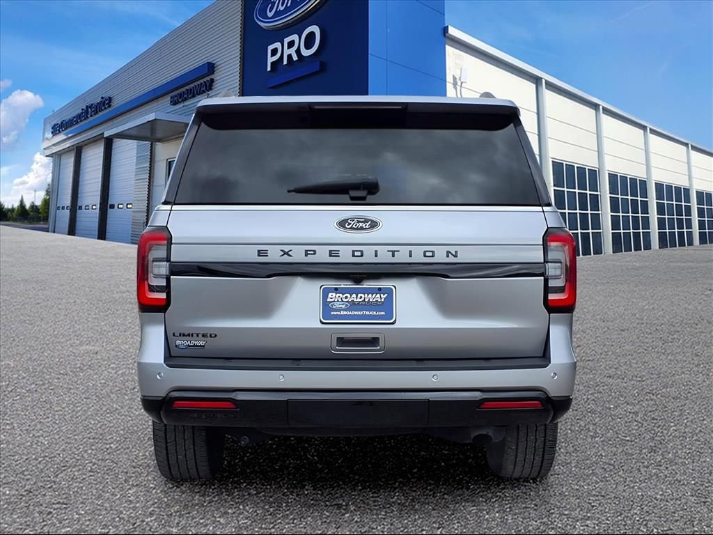 Used 2024 Ford Expedition Limited image 35
