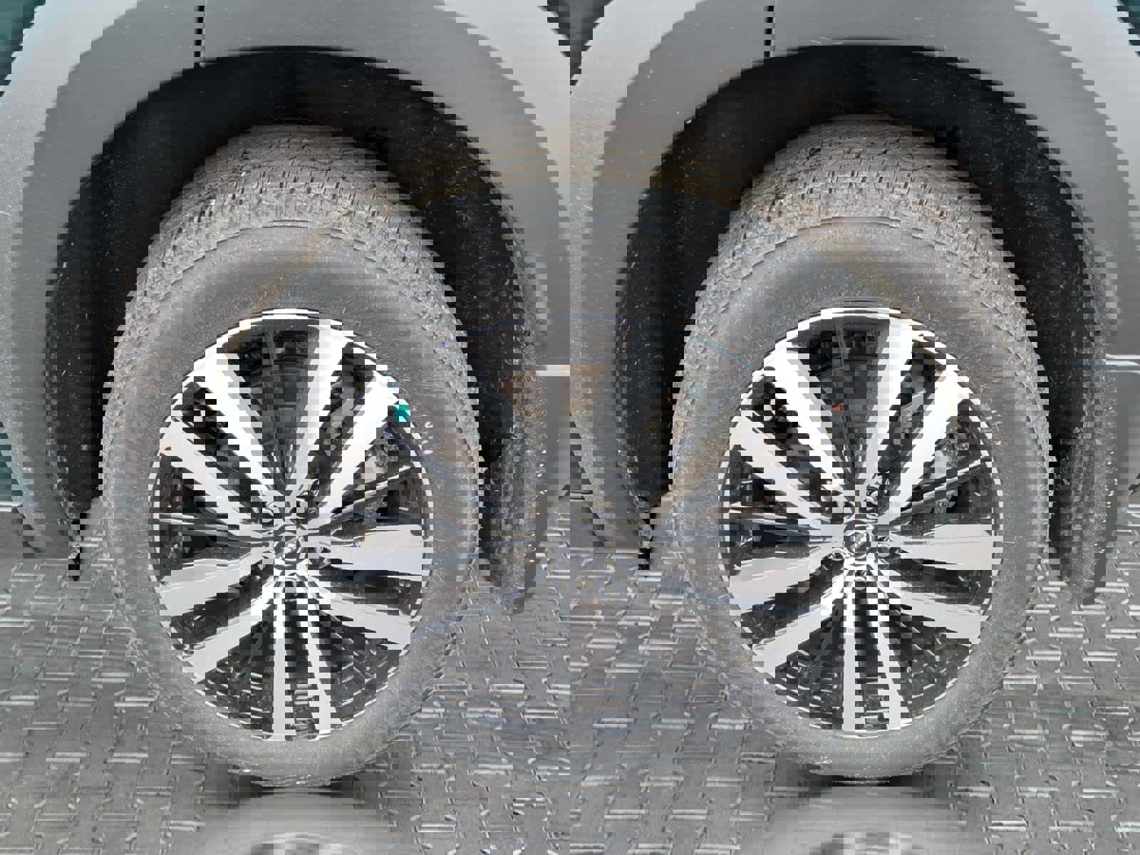 Used 2024 Nissan Pathfinder Platinum AWD/4WD image 15