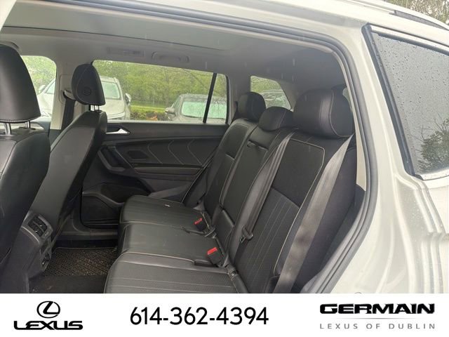 Used 2023 Volkswagen Tiguan SE w/ Panoramic Sunroof Package AWD/4WD image 11