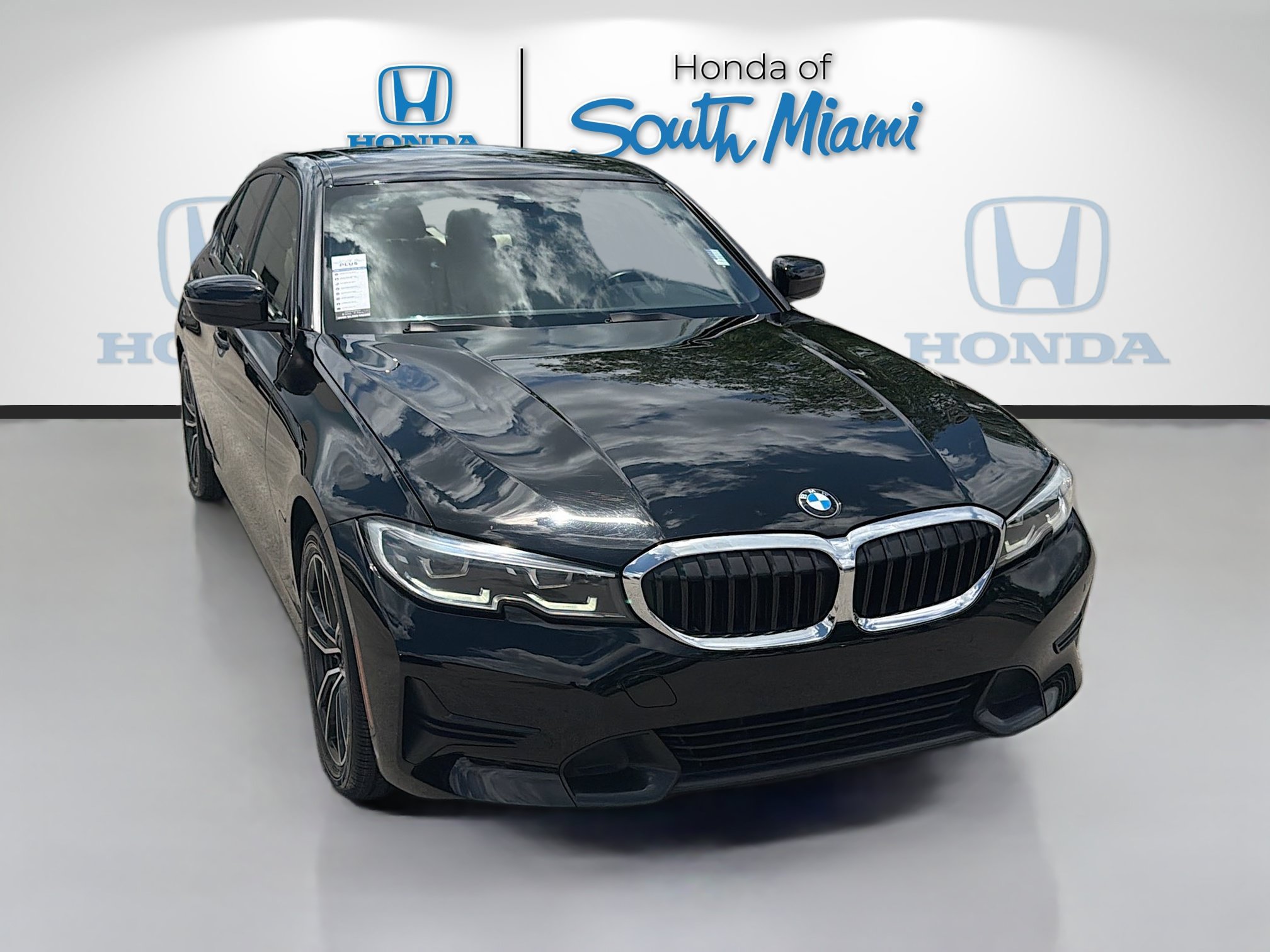 Used 2022 BMW 330i Sedan w/ Driving Assistance Package RWD image 1