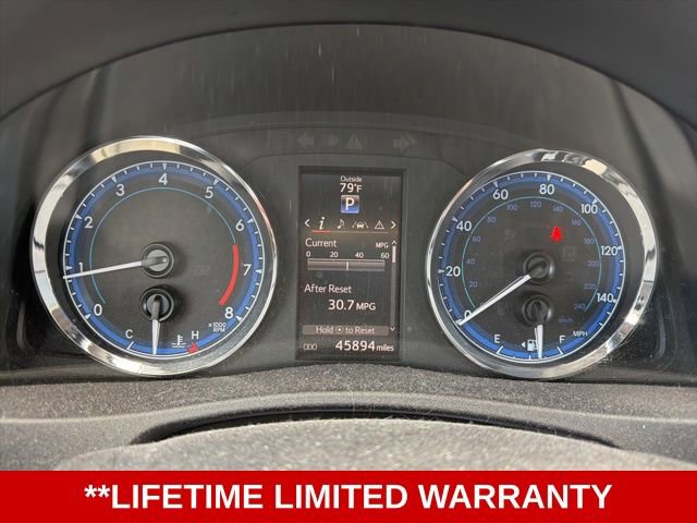 Used 2017 Toyota Corolla SE w/ SE Premium Package FWD image 3