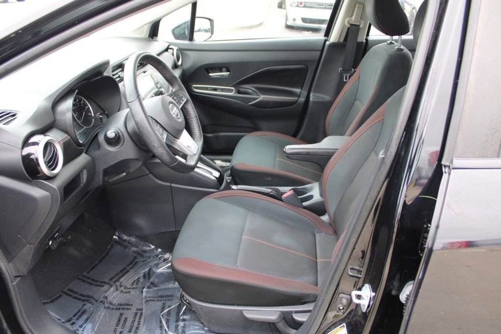 Used 2020 Nissan Versa SR image 15