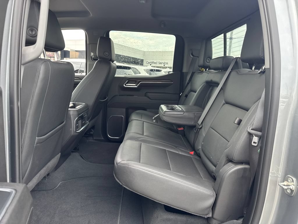 Used 2023 GMC Sierra 1500 SLT w/ SLT Premium Package AWD/4WD image 16