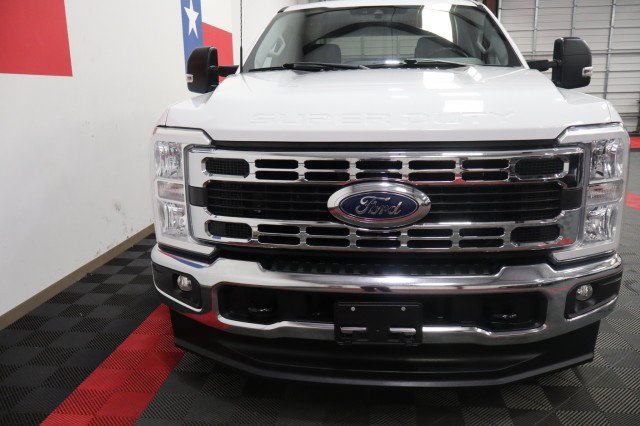 Used 2024 Ford F250 XLT w/ FX4 Off-Road Package AWD/4WD image 5