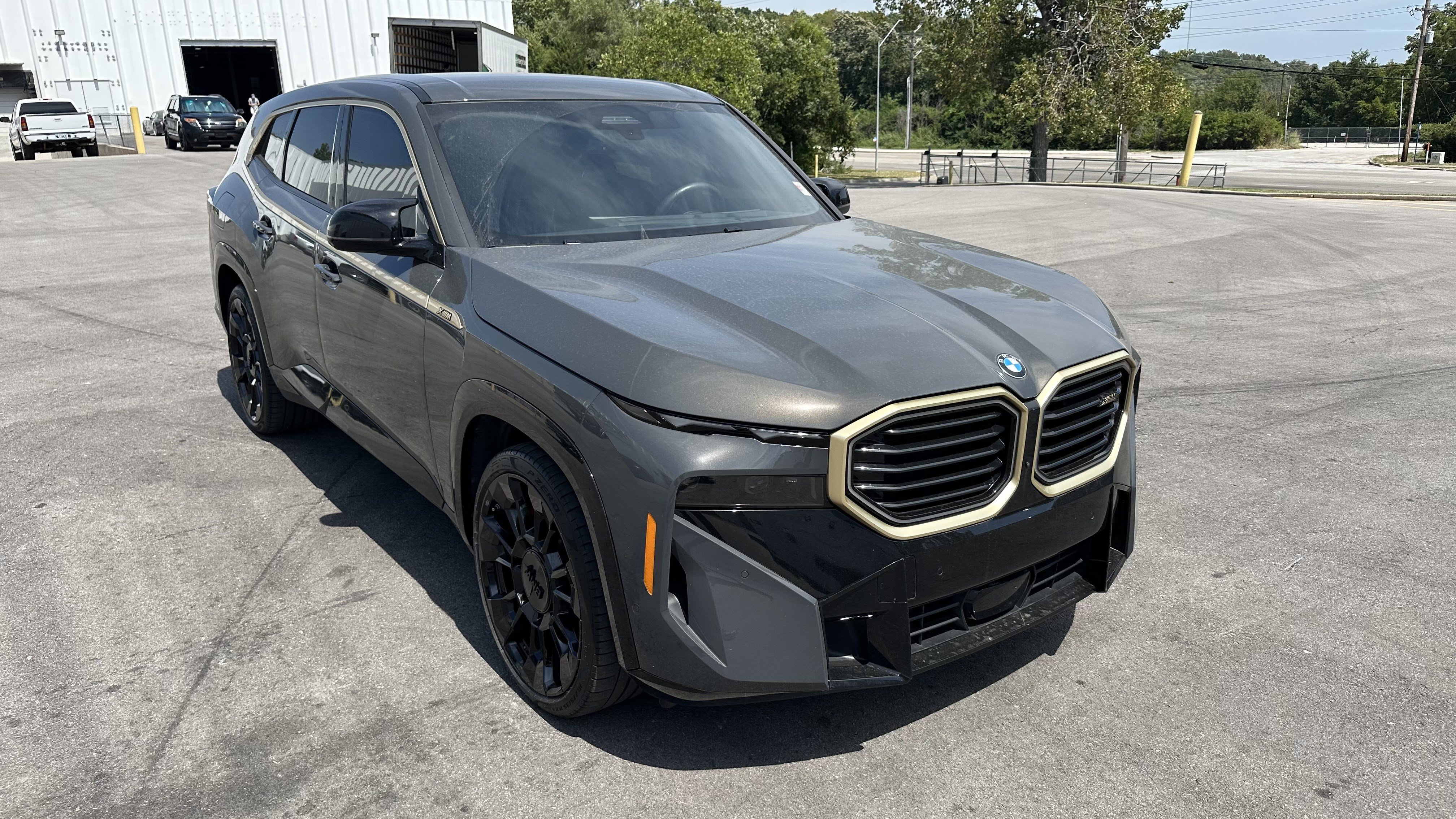 Certified 2025 BMW XM AWD/4WD image 2