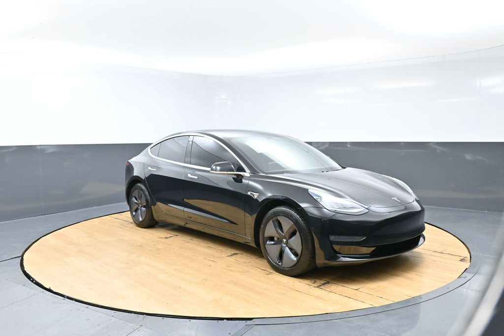 Used 2019 Tesla Model 3 Standard Range Plus image 9