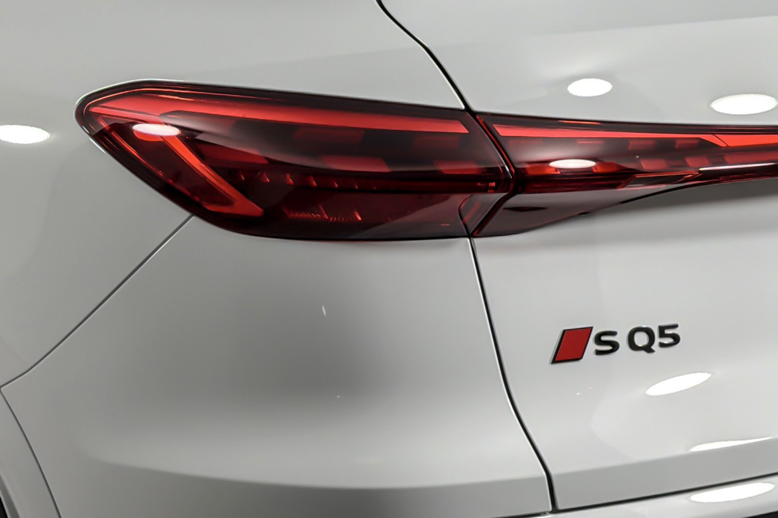 New 2026 Audi SQ5 Premium Plus AWD/4WD image 25