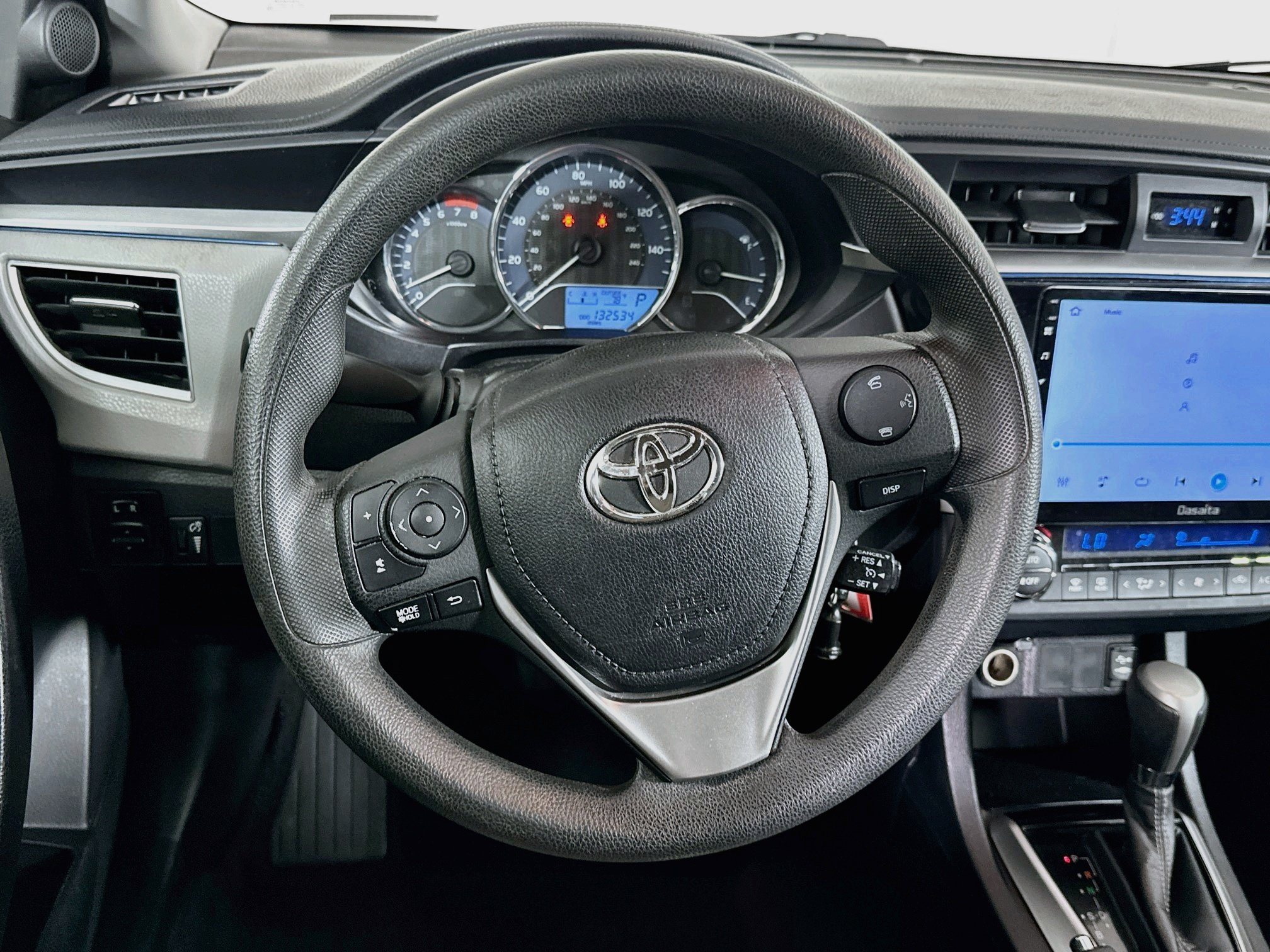 Used 2015 Toyota Corolla LE FWD image 17