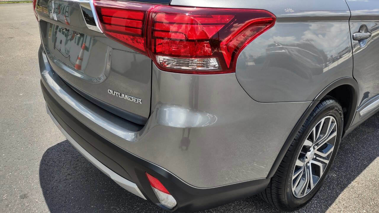 Used 2018 Mitsubishi Outlander ES image 32
