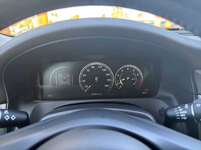 Used 2017 Jaguar XF Prestige image 12