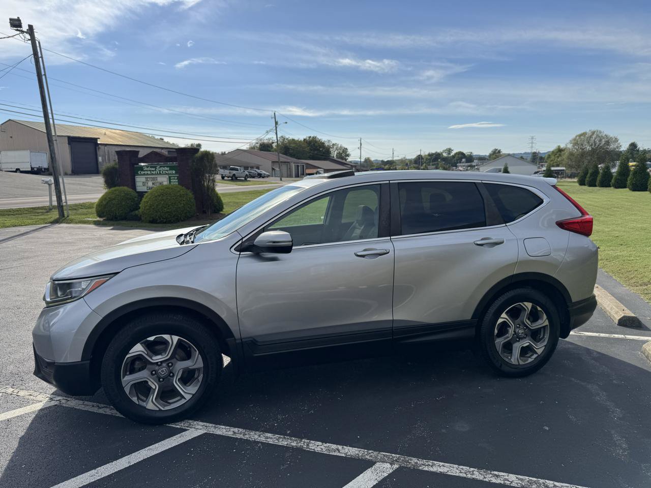 Used 2017 Honda CR-V EX image 4