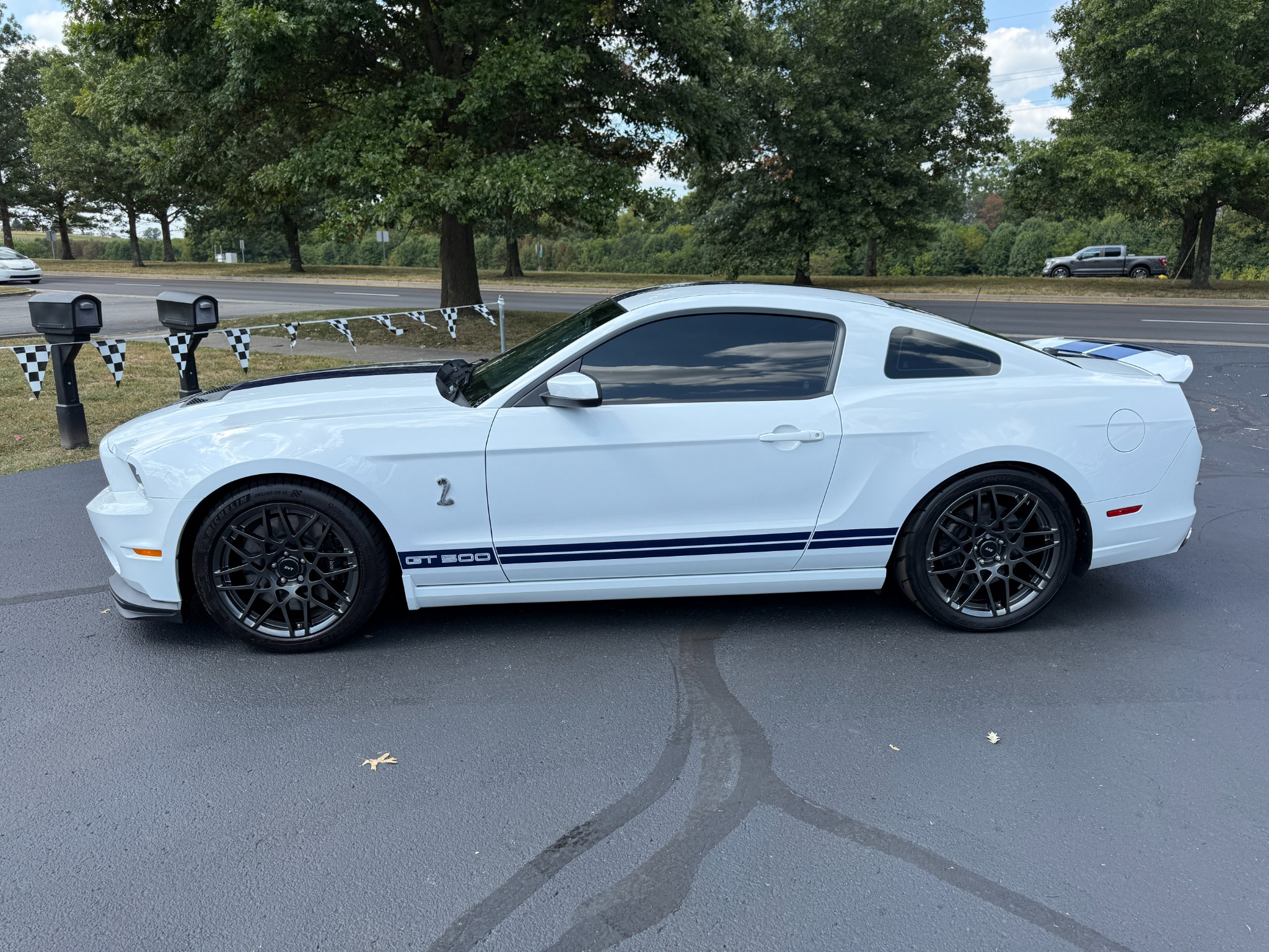 Used 2014 Ford Mustang Shelby GT500 w/ Equipment Group 821A image 6