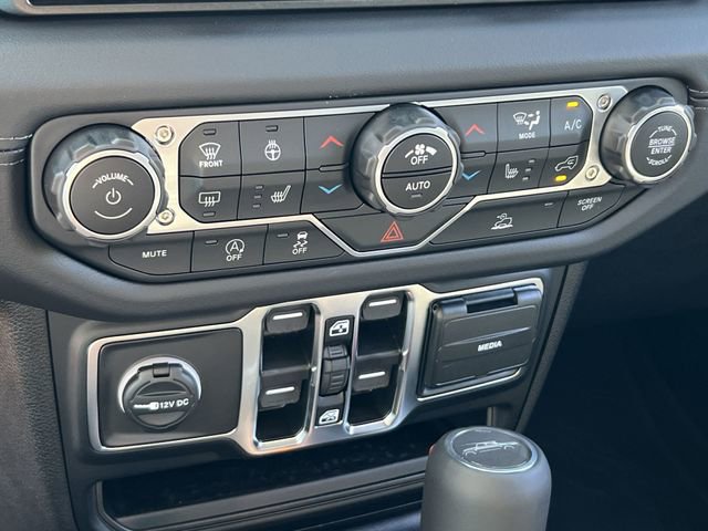 New 2025 Jeep Gladiator Sport image 24