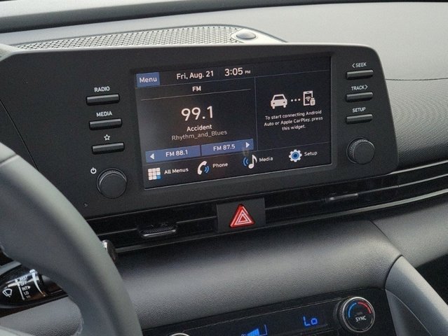 New 2026 Hyundai Elantra SEL Sport FWD image 13