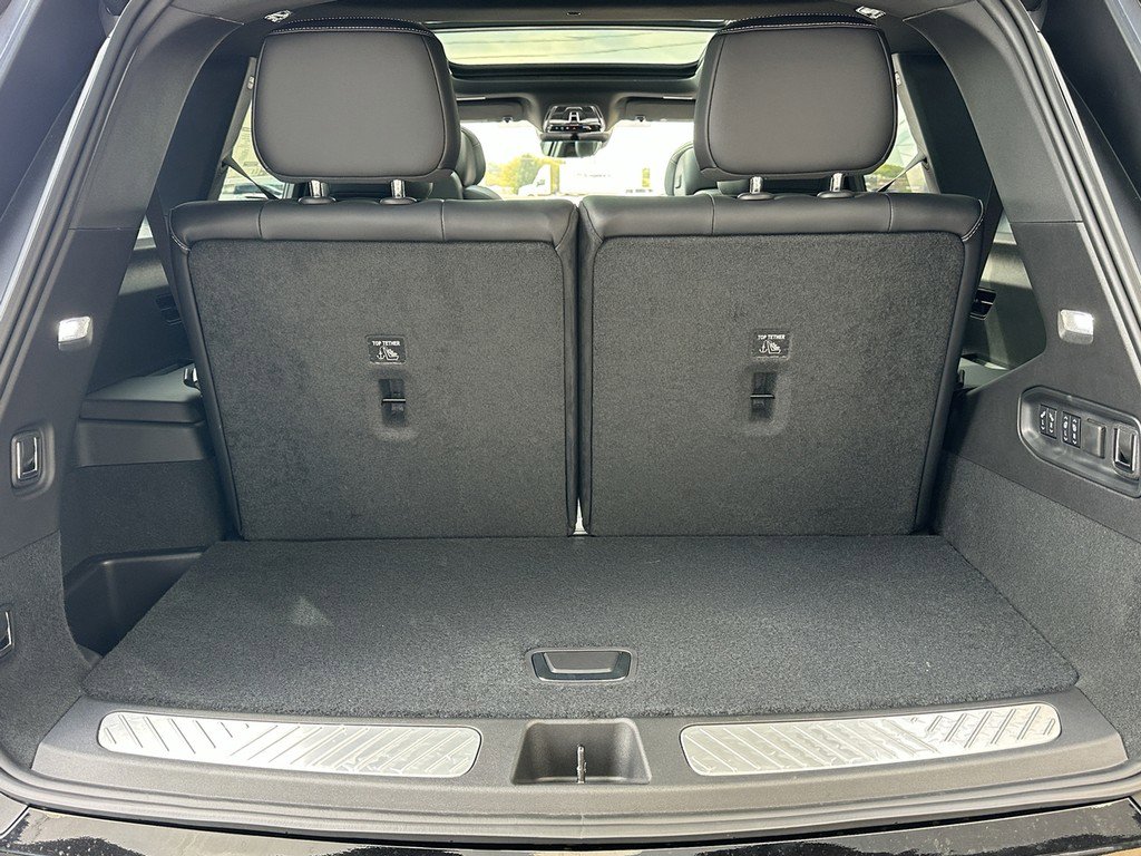 New 2026 Cadillac Vistiq Sport image 4