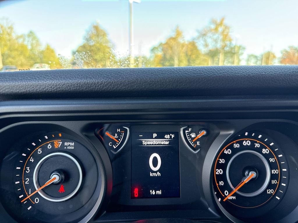 New 2025 Jeep Gladiator Sport image 17