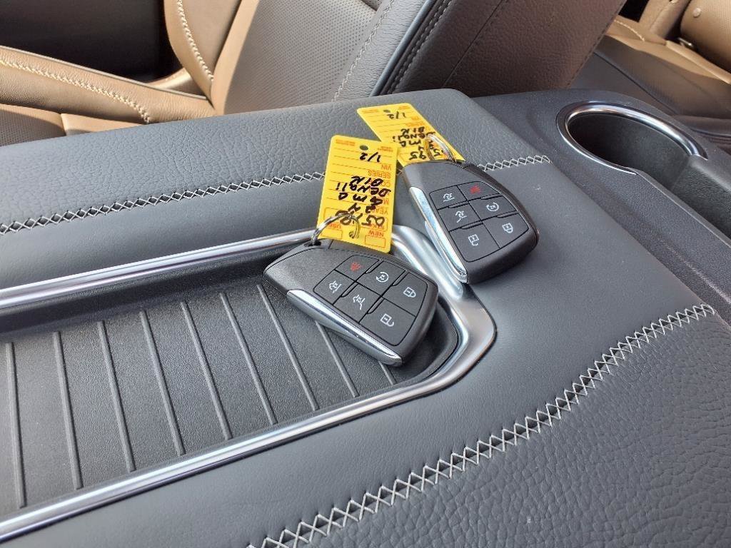 Used 2024 GMC Yukon Denali image 16