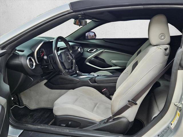 Used 2017 Chevrolet Camaro SS RWD image 15