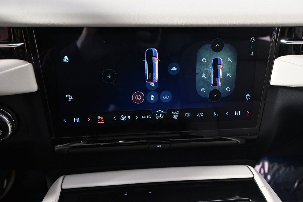 New 2026 Lincoln Navigator Reserve w/ Jet Appearance Package image 33